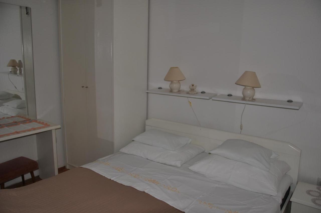 Apartmani Karla Кленовица Экстерьер фото